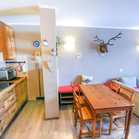 Apartment Logan Case Arfel